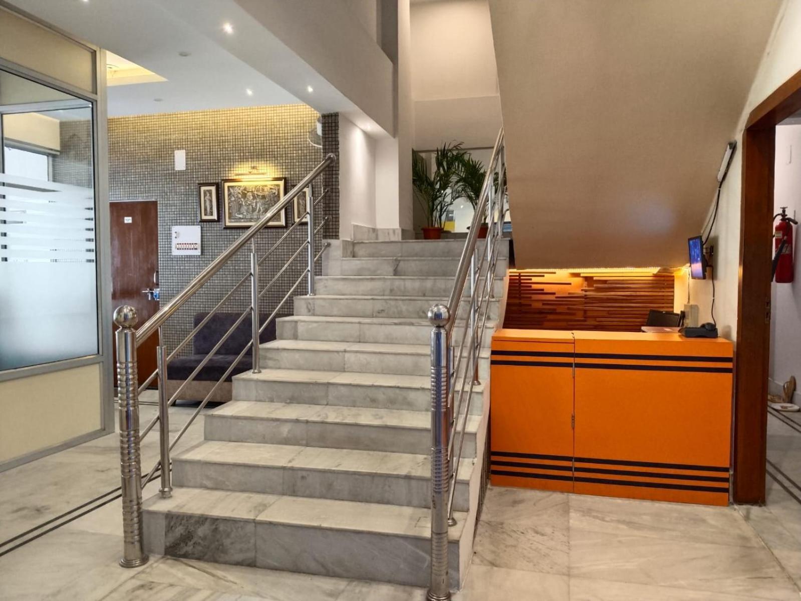 The Executive Inn Guwahati Bagian luar foto