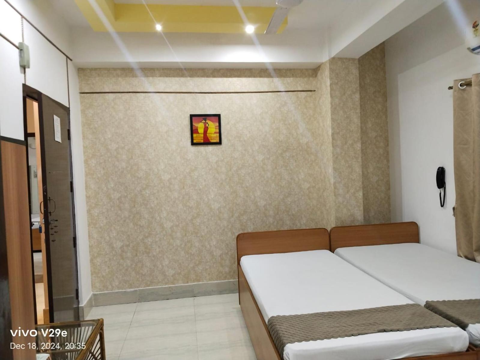 The Executive Inn Guwahati Bagian luar foto
