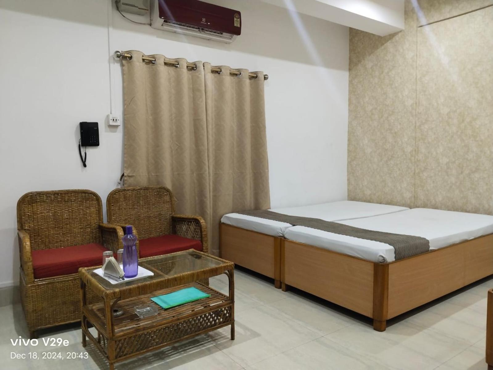The Executive Inn Guwahati Bagian luar foto