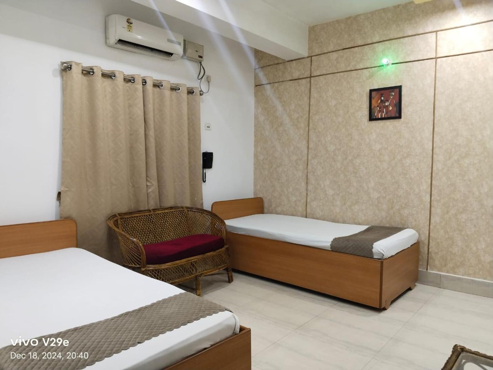 The Executive Inn Guwahati Bagian luar foto